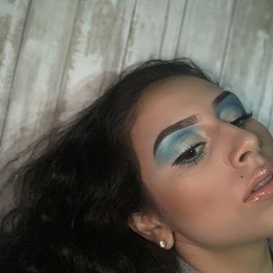 Meet your Posher, Karina